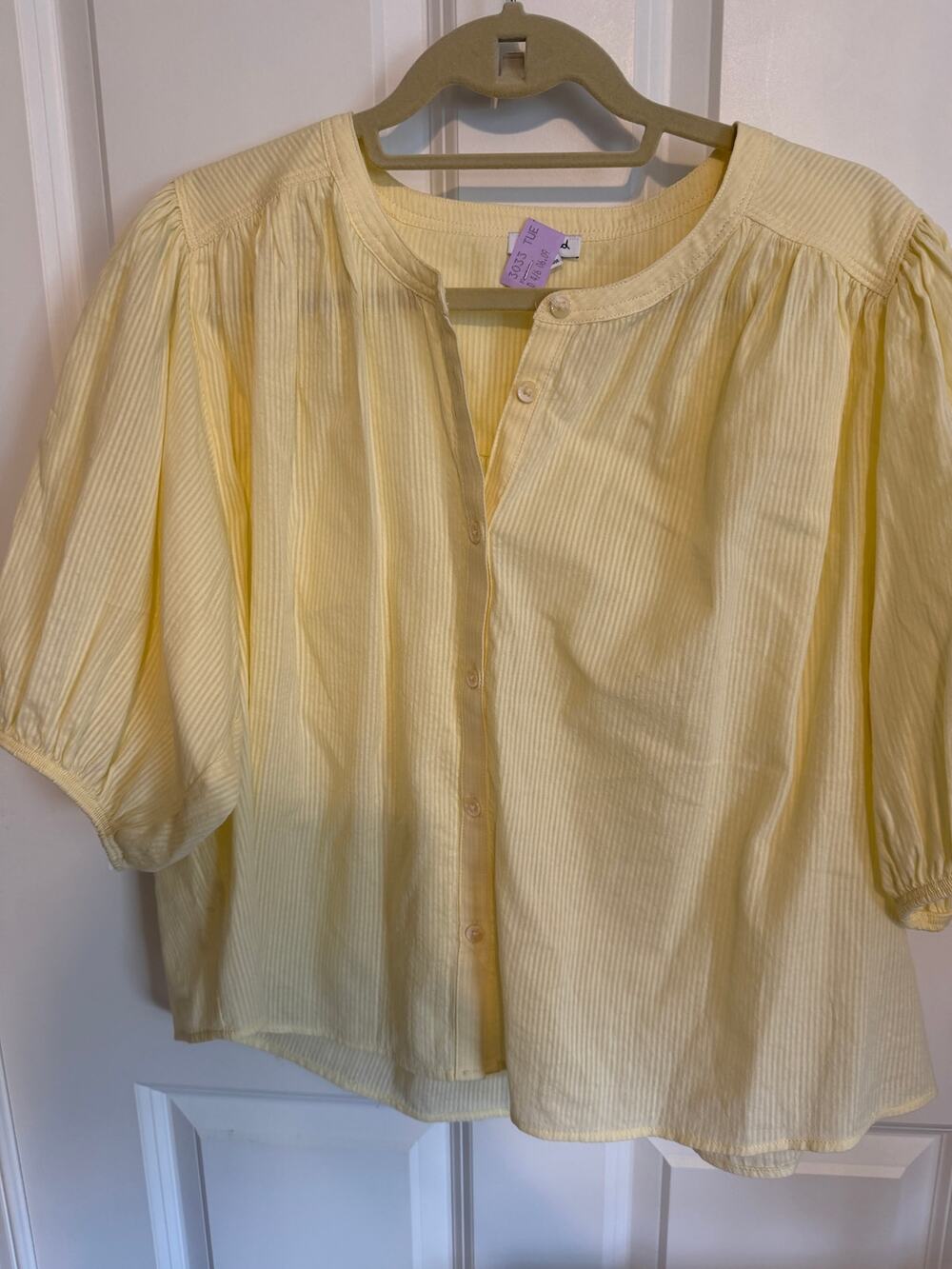 Splendid short-sleeved yellow striped button down top XL